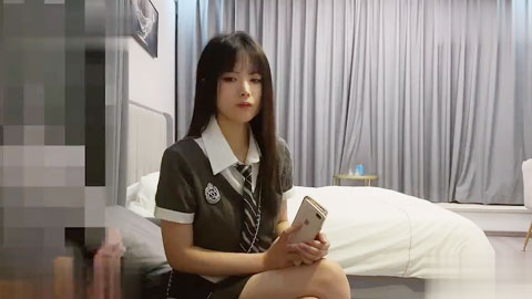 迷妹推荐--职业态度非常差的清纯学生妹，口活不错干起来别有一番风味