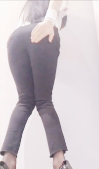 扯烂丝袜 坐地吸茎