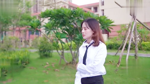 迷妹推荐--我和我的绿茶女友拍戏突遇大姨妈坚持工作真敬业