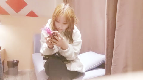 迷妹推荐--刚毕业下海不久的大学生