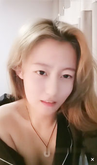 很漂亮,很可爱,唯一一部震动器自慰大秀