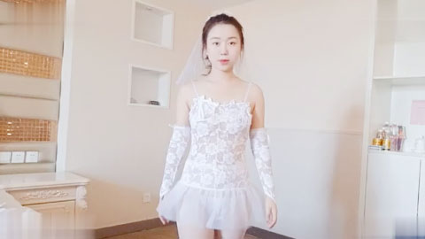 迷妹推荐--婚前和前男友的最后一次分手炮，穿着婚纱无套啪啪颜射嘴里-甜甜