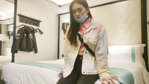 迷妹推荐--清冷气质美女，被鸭哥大屌翻来覆去折磨的欲仙欲死，连干两炮让人心疼