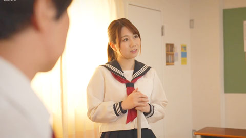 课后 美女班长主动留下来值日