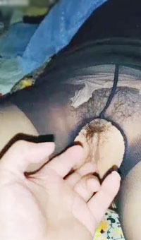 熟女控大神乱伦新作醉操抽插同学妈妈风骚熟女王阿姨 屄屄很嫩 剪开丝袜内射