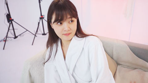 迷妹推荐--利用權勢脅迫日本妹的粉紅嫩穴讓我盡情抽插