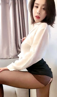 超级高颜值的气质豪乳女友【裸舞篇】和小鲜肉男友啪啪大秀口爆_白衣巨乳太诱人了