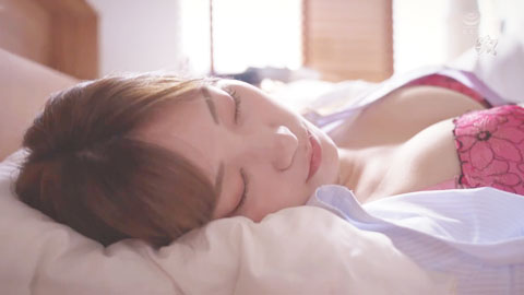 对无防备让人看见黑裤袜的大姊巨臀推倒中出的我 美谷朱里_cut_002