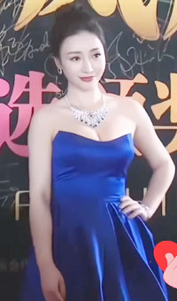 柳岩_天生巨乳必有用_大奶骚货靠着一对巨乳获得无数影视资源本人原生配音