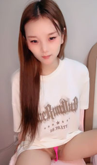 超粉嫩小妹妹！跳蛋塞逼叫哥哥