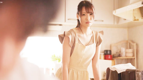 想要一直被抽插的少妻。与继父的性爱太合拍，无法停止的少妻 月野江翠__002