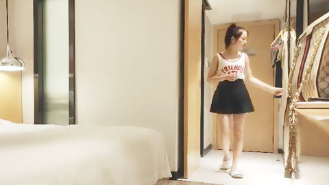 迷妹推荐--3500网约极品外围女神风骚淫荡从沙发到床上到镜子前淫荡指数报表