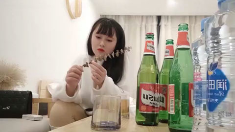 迷妹推荐--交流换妻感受最精彩，酒后换妻4P