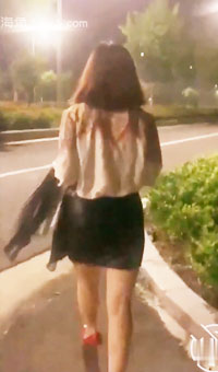 扒光妈妈皮裙见逼水泛滥_路边狂操她淫叫不止_管不住鸡巴猛干喷汁