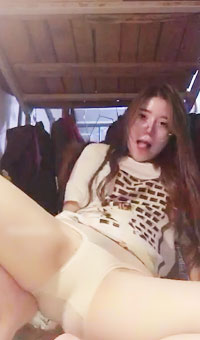 女生宿舍独自一人