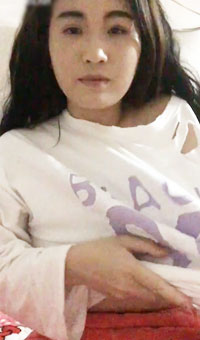 一群大肥逼自慰，震动棒功率太高还是逼太松，正常能振成这样吗？