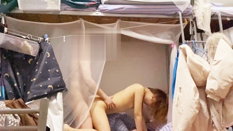 迷妹推荐--强推医院宿舍短发妹，偷偷内射