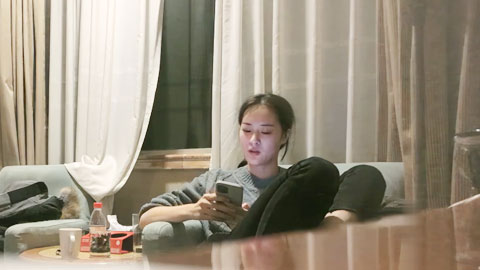 迷妹推荐--素颜极品美人，纤腰长腿，配合度超高，不停夸男主你怎么那么厉害！