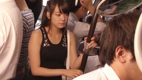 迷妹推荐--坐上无限循环的公交车，李诗情被两名痴汉盯上