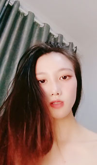 气质美女自慰！大长腿假屌骑坐！多毛骚逼深插套弄，骑在柜子上插，舌头舔弄一脸淫骚