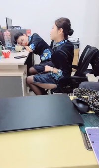 漂亮服务员被大堂经理勾搭去洗手间