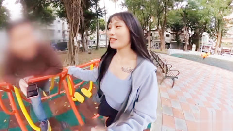 迷妹推荐--执着痴女决意分享性爱的公园探索_娜娜