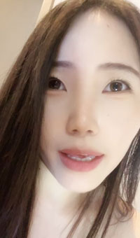 外冷内骚的发差美女