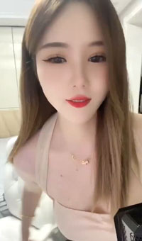 极品尤物外表之下还拥有这么一对G奶美乳_2