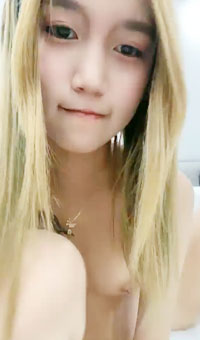 【甜美小念】仙女下海_两个学生妹裸聊自慰大秀_1