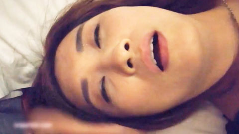 迷妹推荐--迷奸睡奸迷晕极品少妇_毫无知觉任人摆布，扣扣逼插插穴，疯狂乱艹毫无章法！