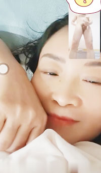 人妻母狗非得视频吃我的鸡巴