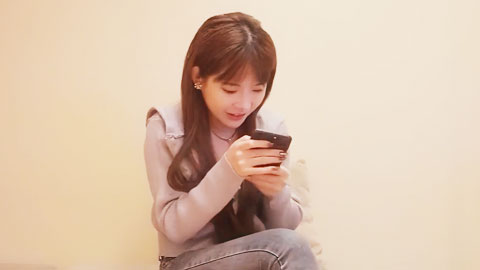 迷妹推荐--约了个颜值不错花臂纹身妹子，舔弄互摸口交上位骑乘大力抽插猛操