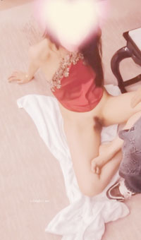 被四个猛男玩操的神志模糊 各种颜射和口爆 秒变精液便器