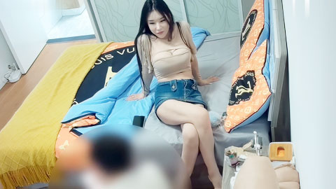 迷妹推荐--爆操1小时京城第一骚路虎车模、钢管舞导师被爆操一小时，全程自我淫语骚话太骚了