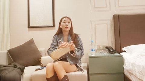 迷妹推荐--2500大洋约啪合肥尤物巨乳骚女_前凸后翘勾魂吸精_你好厉害救命！肏到腿抽筋