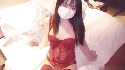 迷妹推荐--穿红色情趣内衣勾引弟弟做爱