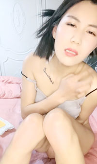 淫荡小少妇！被炮友玩穴爆菊花！震动棒跳蛋双管齐下，翘起屁股随便玩