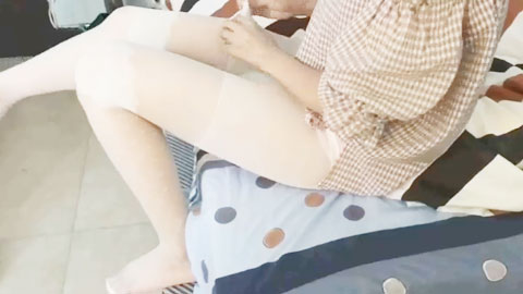 迷妹推荐--偷情同小区骚货