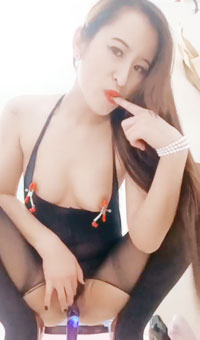 虽然不太大但是它布灵布灵的发光阿，而且还是喷水体质