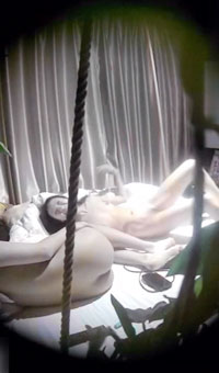 校花美女和男友酒店开房可惜的是啪啪时关灯了,但能清楚听到背景音,爸爸不要爸爸轻点呻吟刺激