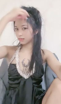 极品校花带闺蜜下海_道具自慰坐骑喷水！