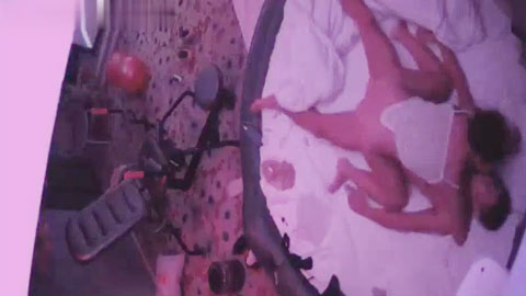 迷妹推荐--情趣房最新偷拍情侣在性爱椅上口交女上啪啪真是会玩