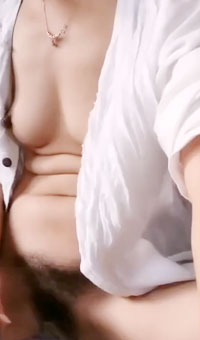 征服我的骚妈3_求着妈妈给我拍个视频看_本来妈妈还是不太同意_第二天问妈妈大姨妈完了没有_妈妈