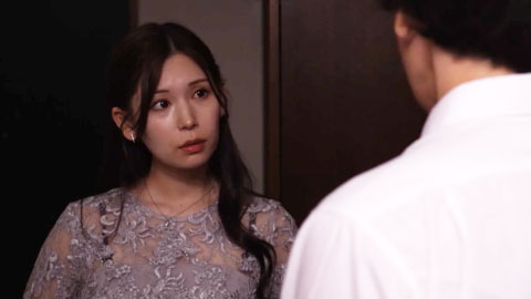 婚礼酒会后发情的骚女把全场男人全部榨干__001