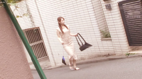 被尾随入室下药强上了