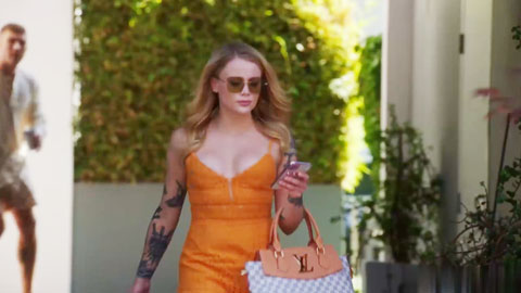 糟糕 自嗨被发现了