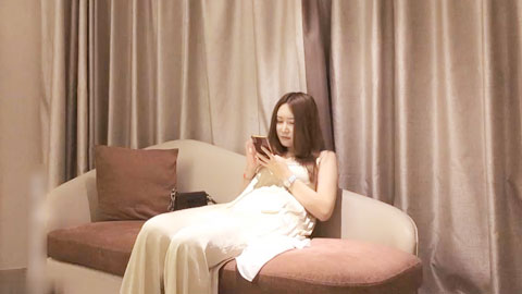 迷妹推荐--长裙丰满肉肉软软御姐这肉体顶级一流啊趴上去销魂感受软弹给力亲吻把玩硬邦邦上位骑上去起伏噗嗤