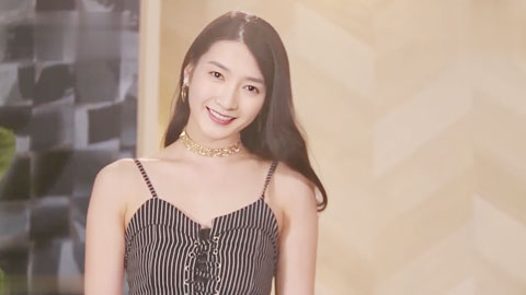 迷妹推荐--AI明星换脸_江疏影_女主播误饮迷情饮料引发直播事故！