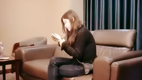 迷妹推荐--天然D奶乳型好淫水泛滥内敛骚