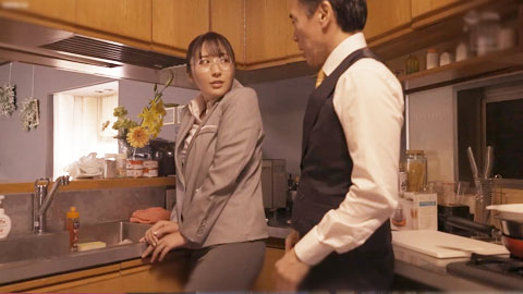 当我当女主人的时候，我讨厌的老男人对我未婚夫的父亲进行了性骚扰